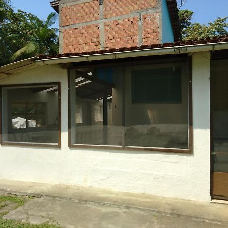 Villa Chale No Jardim Ar Condicionado Pereque Acu Ubatuba Exterior foto